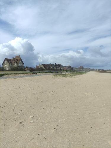 Studio les jardins de la breche Hotel in Normandy
