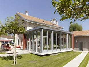 Au Boeuf Rouge Inn in Divonne-les-Bains