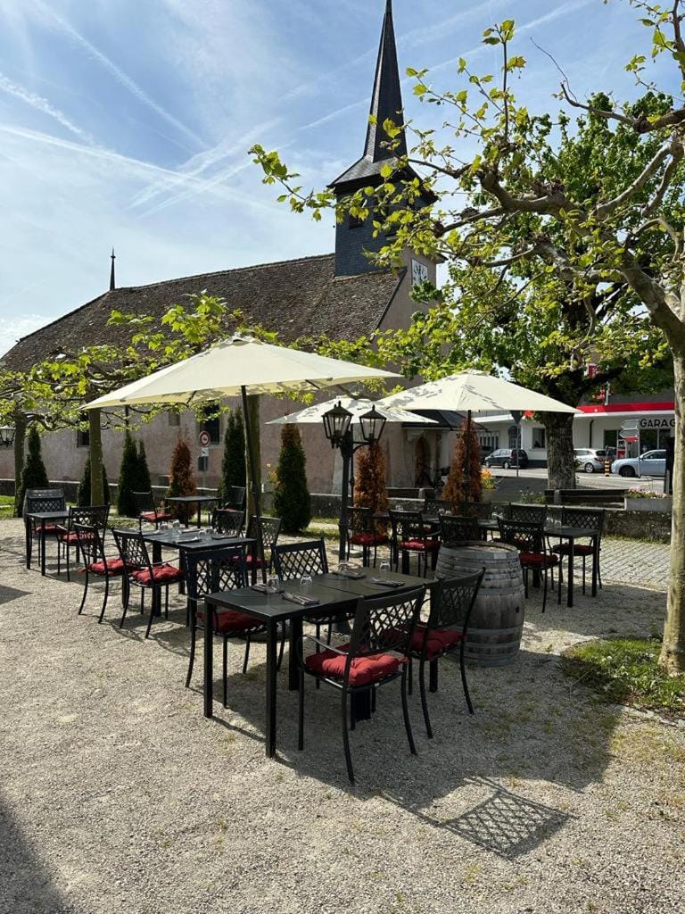 Au Boeuf Rouge Inn in Divonne-les-Bains