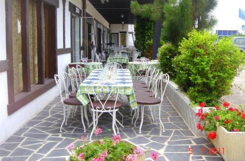 Motel des Bruyeres Hotel in Chaumont-sur-Tharonne