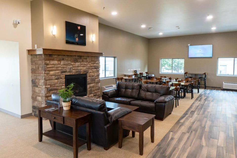 Cobblestone Inn and Suites Sheldon Hotel in Iowa