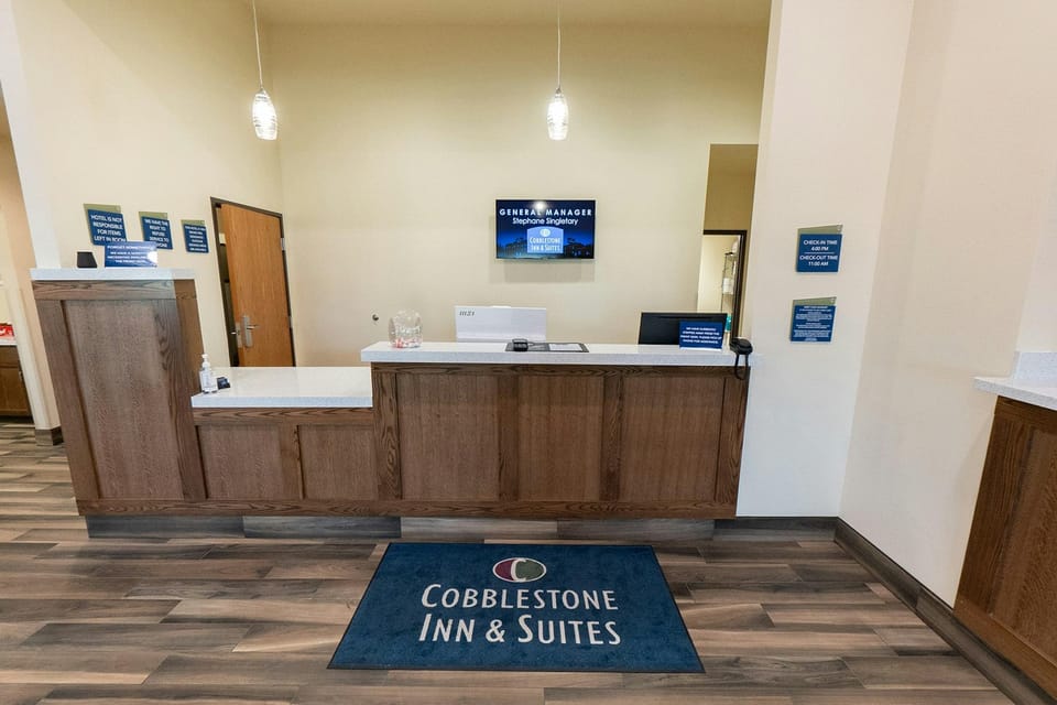 Cobblestone Inn and Suites Sheldon Hotel in Iowa