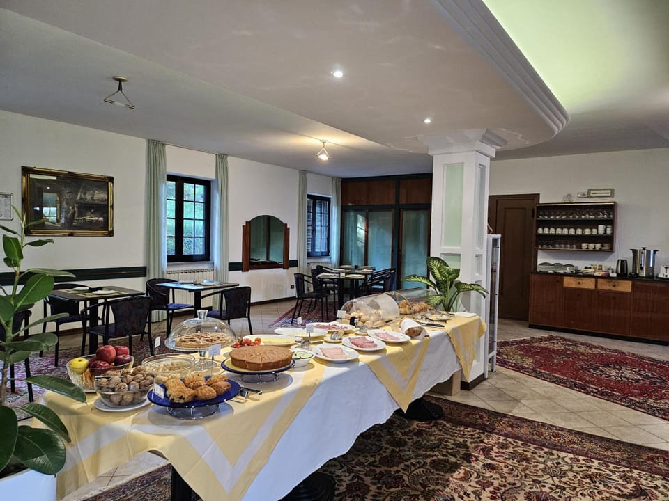 Hotel Montegrino Lakeview Hotel in Canton of Ticino