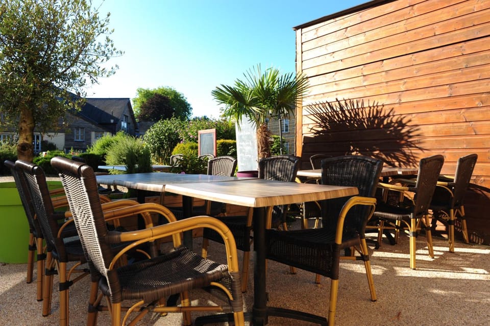 Logis Hotel Le Val de Vence Hotel in Wallonia, Belgium