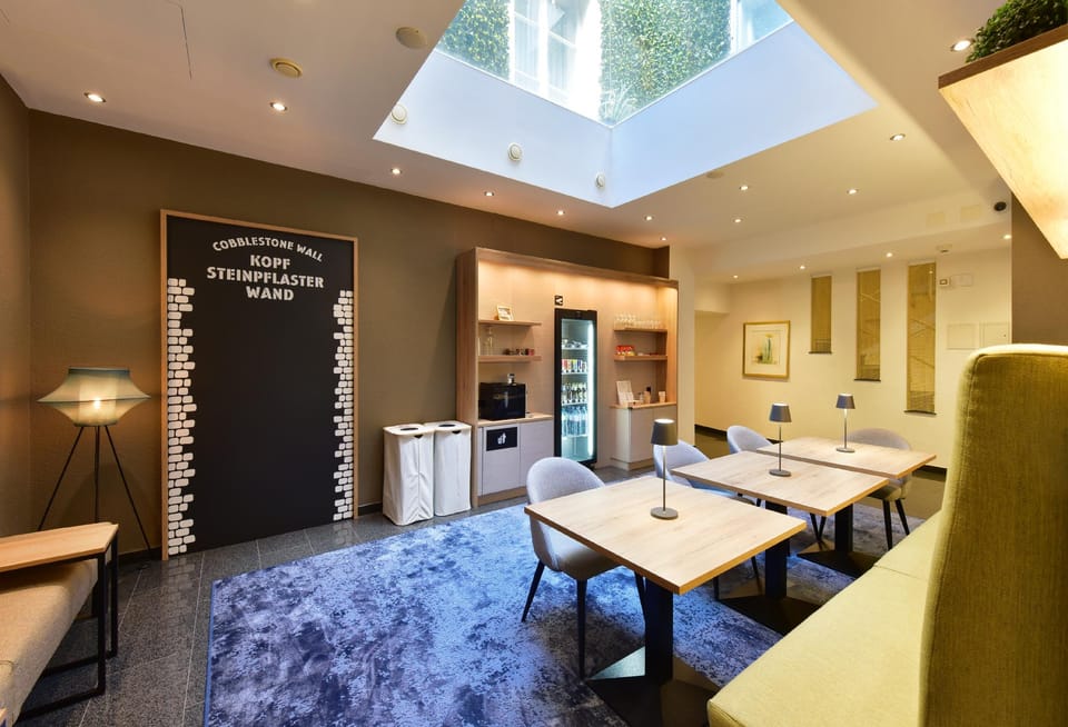 Bar/lounge