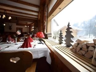 Hotel du Cerf Inn in Canton of Vaud