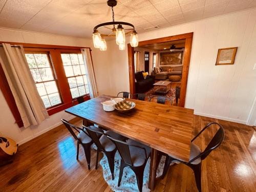 11th Street River House Hotel in Bandera