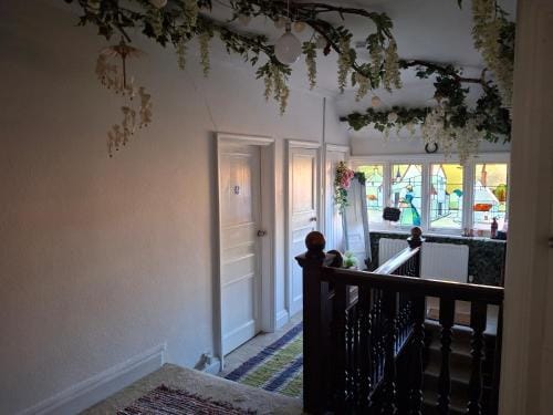 JESMOND HOUSE B&B Room3 Superking Ensuite Hotel in Hull