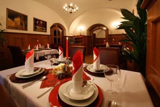 Kastiel Lucivna Hotel in Slovakia