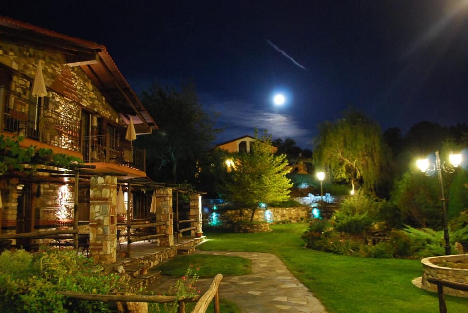 Tzivaeri Hotel in Decentralized Administration of Macedonia and Thrace
