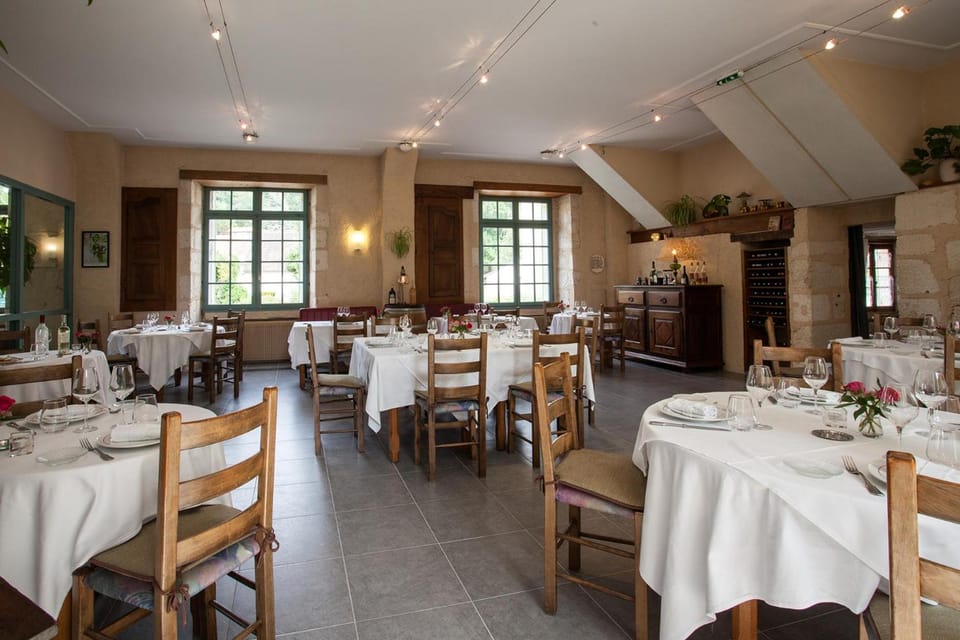 Le Lion d'Or Hotel in Nouvelle-Aquitaine