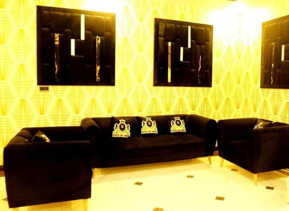 Hotel Pak Continental Hotel in Punjab