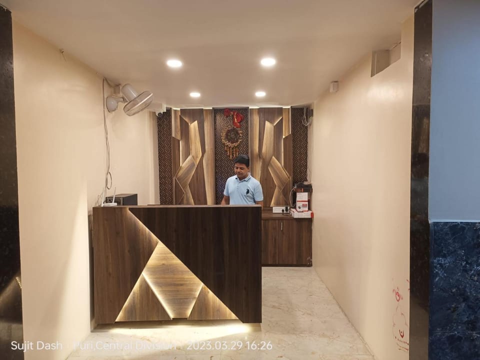 Goroomgo Santosh Inn Near Shree Jagannath Temple Grand Road Puri Hotel in Puri