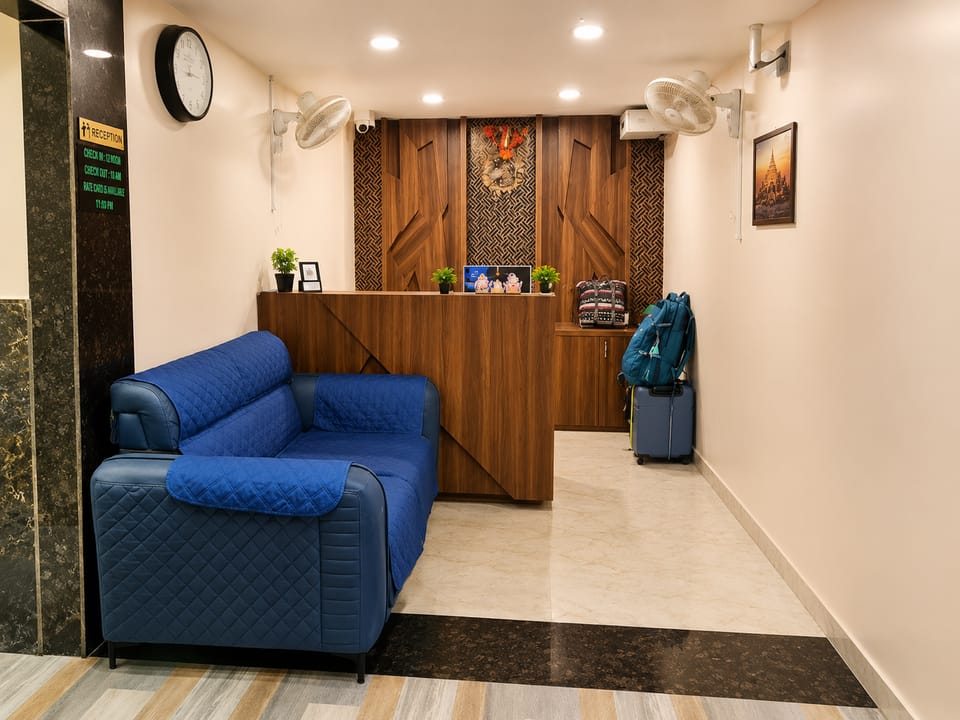 Goroomgo Santosh Inn Near Shree Jagannath Temple Grand Road Puri Hotel in Puri