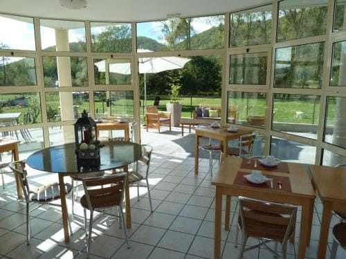 Hotel La Colombiere Cantal Hotel in Auvergne-Rhône-Alpes