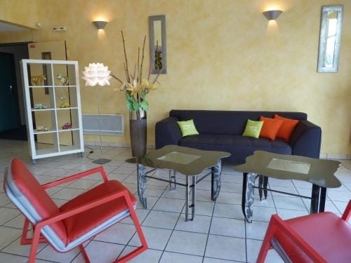 Hotel La Colombiere Cantal Hotel in Auvergne-Rhône-Alpes