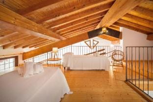 Casa del Bosco for 8 People Hotel in Bardolino