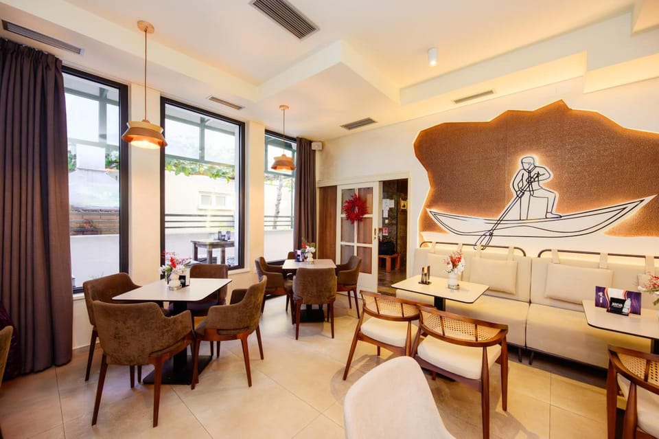 Bar/lounge