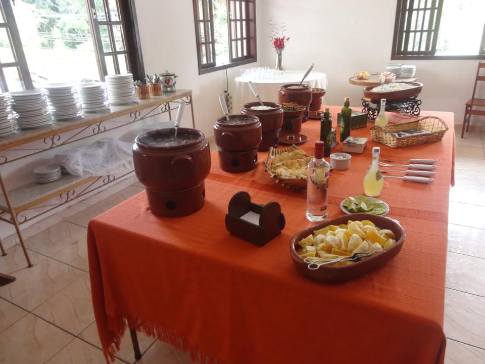 Pousada das Rosas Inn in Miguel Pereira