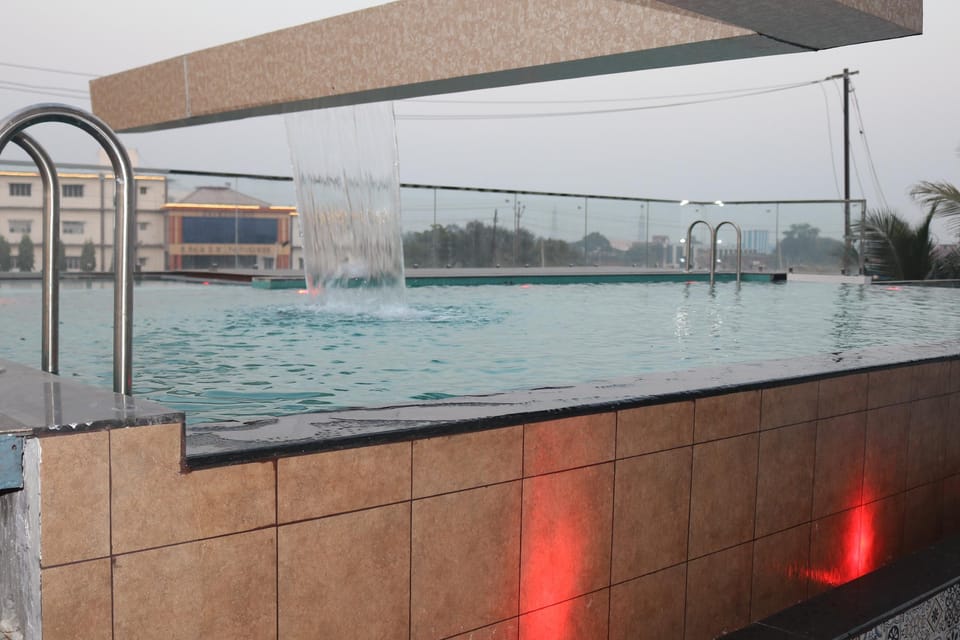 HOTEl VAISHNAVI HEIGHTS Hotel in India