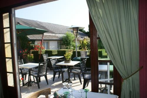 Hotel le Dauphin Hotel in Normandy