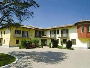 La Cascina Di Villa Due Hotel in Liguria