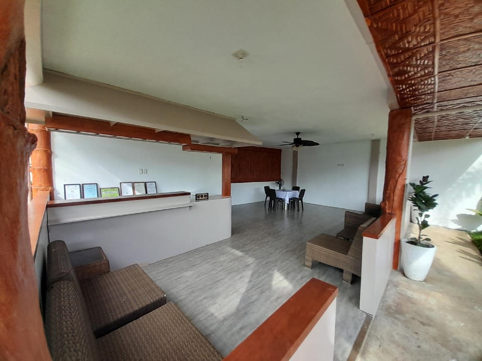 Francisco Resort Hotel in Tagbilaran City