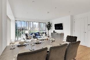 3 Bed- The Pavilion By Pureserviced Hotel in Plymouth