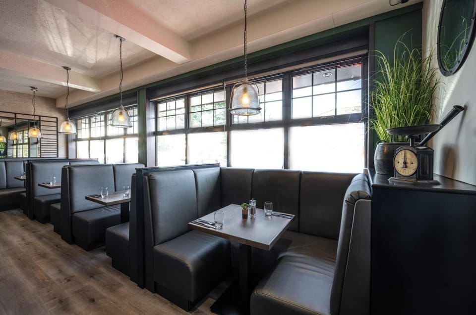 Bar/lounge