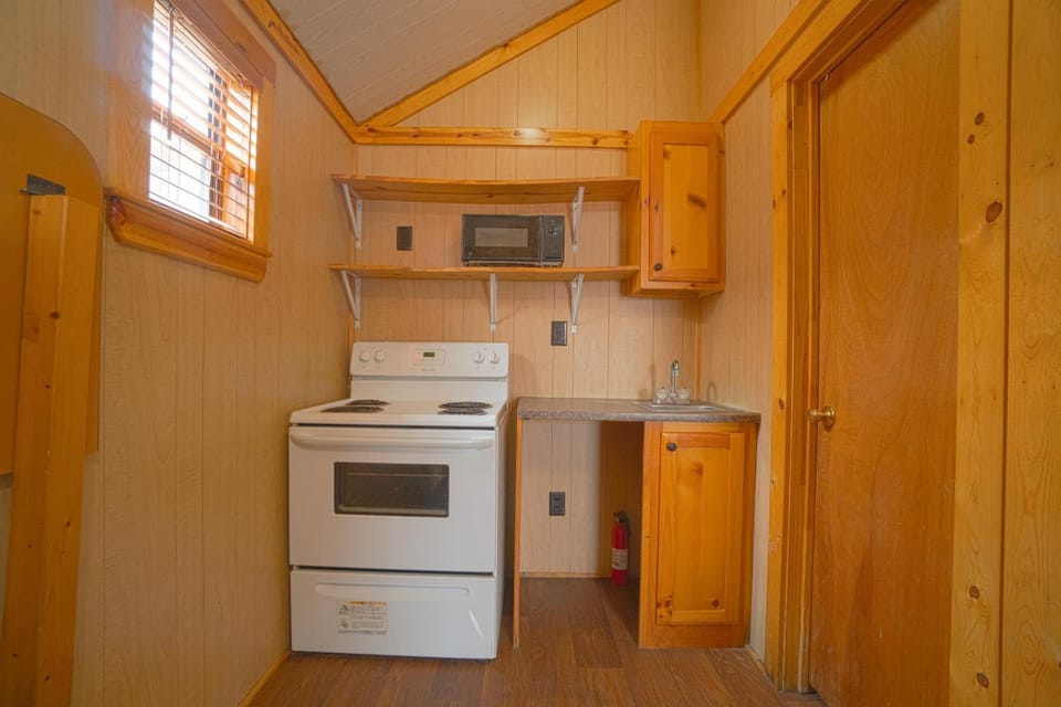 Grand Eagle Ford Lodge & RV Park Tilden Hotel in Rio Grande