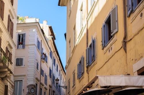 Mater Rooms&Suites, SELF CHECK IN Hotel in Rome