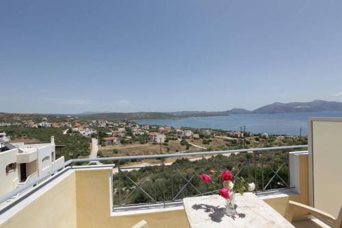 Villa Christine - Maisonettes with fireplace Hotel in Euboea