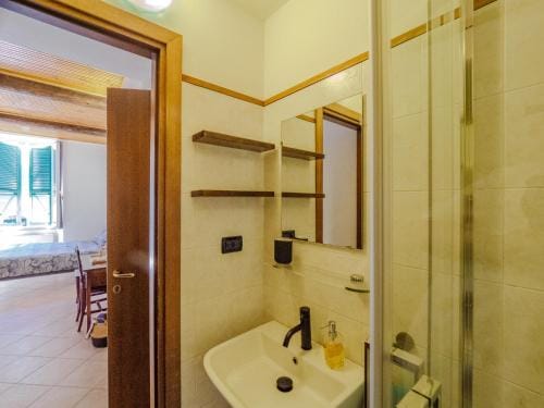 Macaia Room #1 with AC Hotel in Vernazza