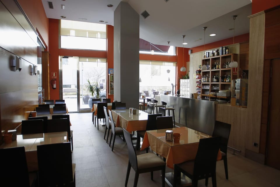APARTAMENTOS TURISTICOS CIUDAD DE LUGO Apartment hotel in Lugo