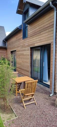 La Dependance d'En Face Hotel in Hauts-de-France