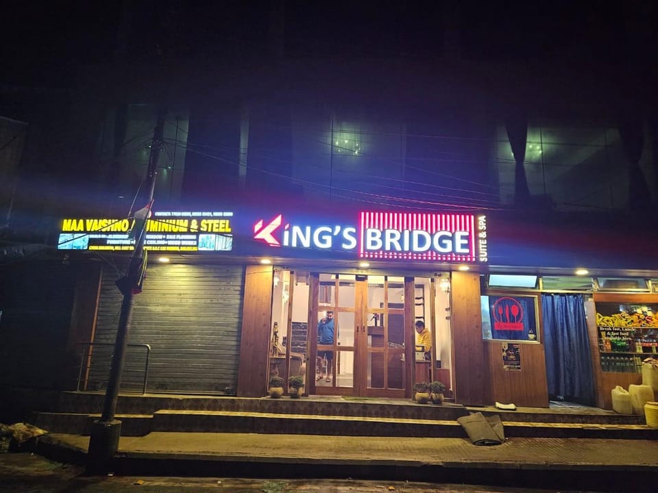 King's Bridge Suites & Spa Hotel in Darjeeling