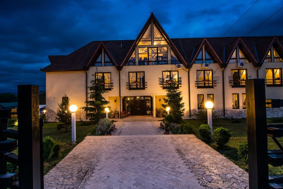 Conacul Archia Hotel in Serbia