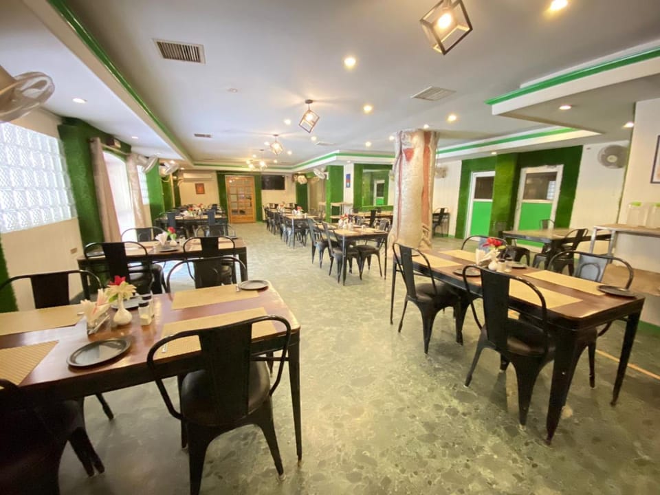 Hotel Green Park Hotel in India