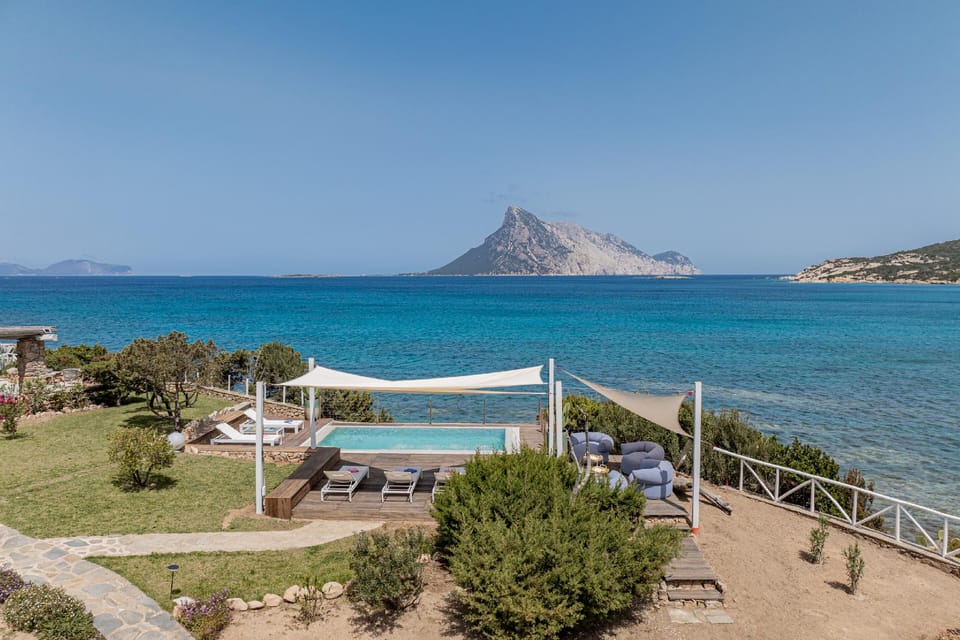 Villa Sea Soul - luxury with access to the sea Resort in Sardinia