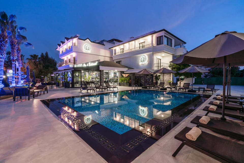Private pool