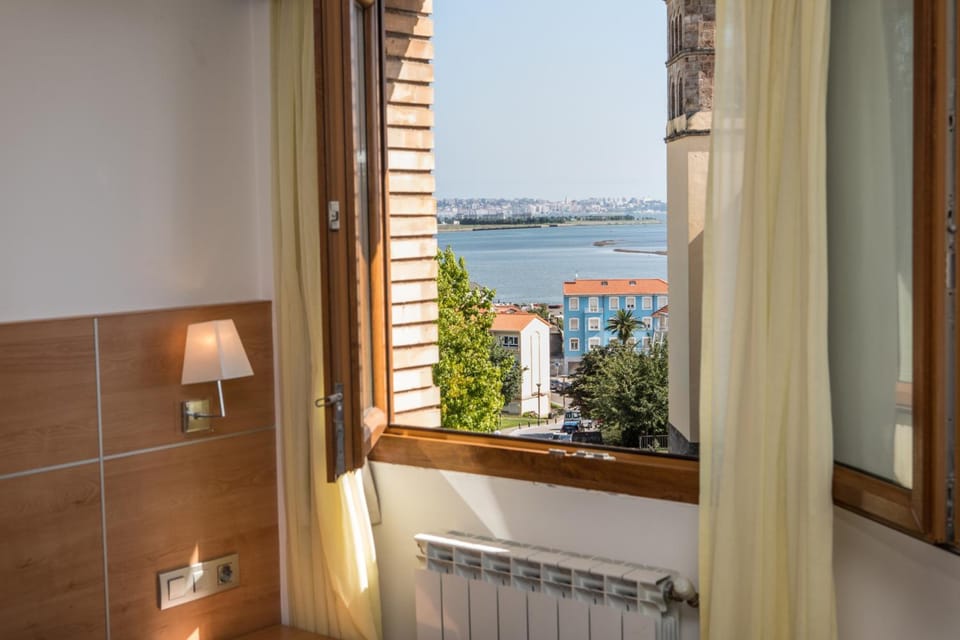 Hotel Las Anclas Hotel in Cantabria