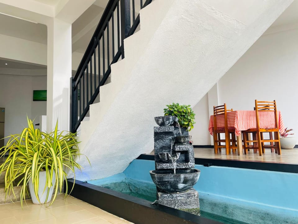 Cinnamon City Hotel in Hikkaduwa