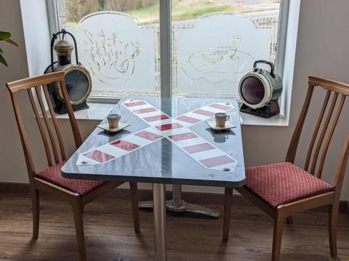 Auberge des Trains Mythiques Chambres d'hotes a Gouarec au pied de la Velodyssee Hotel in Brittany