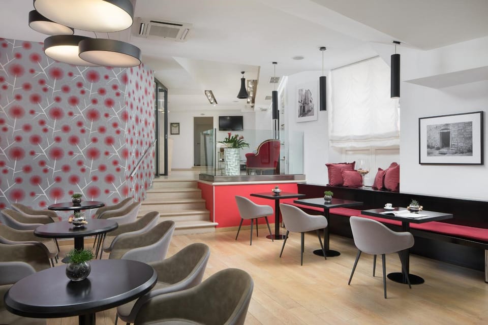 Bar/lounge