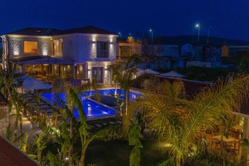 June Alacatı Adult Only Hotel in Alaçatı