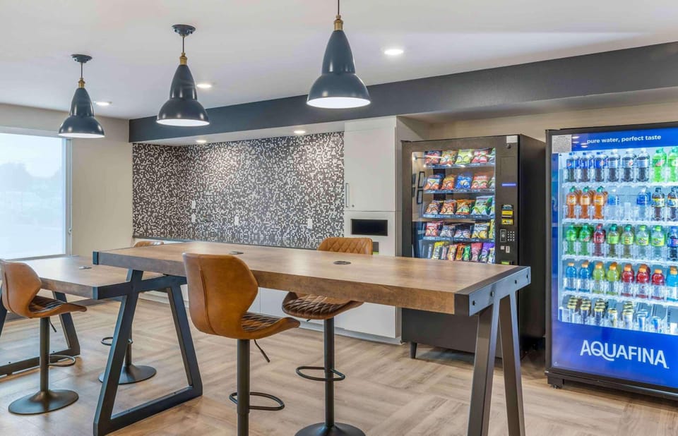 Extended Stay America Premier Suites - San Diego - San Marcos Hotel in Vista