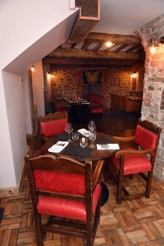 The Wallace Steakhouse with Rooms Hotel in Wales