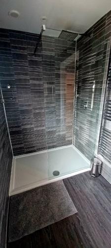 Large double room with spacious ensuite Hotel in Chichester District