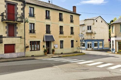 Chez Kahina ancien hotel Robert Hotel in Auvergne-Rhône-Alpes