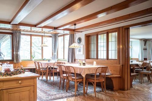 Gasthof Lowen Tosters Hotel in Appenzell Innerrhoden, Switzerland